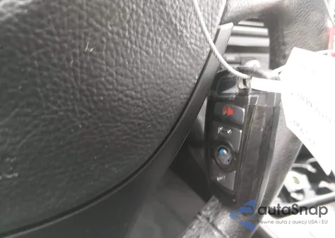 2013 BMW 528I xDrive z USA, uszkodzony, nr VIN WBAXH5C52DDW13275